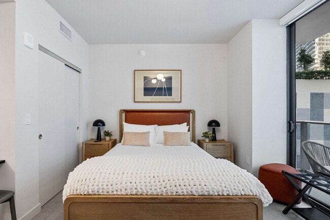 Photo - 11 NE 6th St Unit SI FL7-ID1376604P