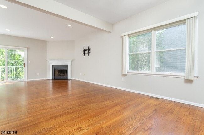 Photo - 643 Old Dover Rd