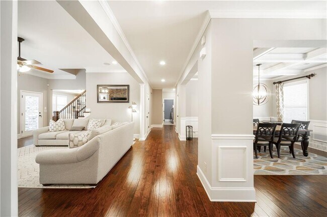 Photo - 7740 Stratford Ln