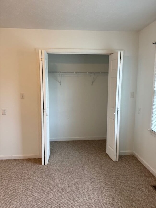 Photo - Spacious Furnished Apartment