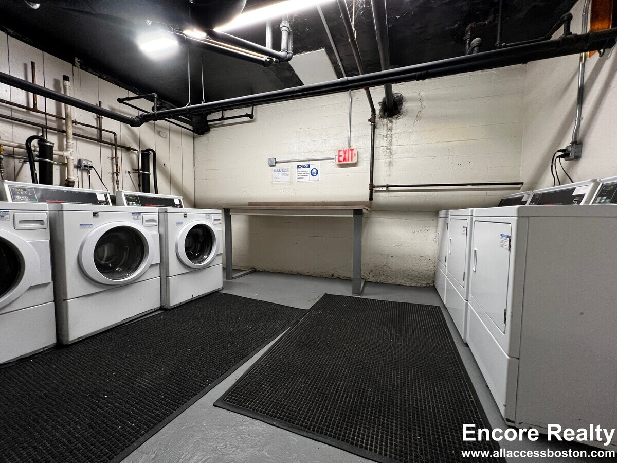 Photo - 2003 Commonwealth Ave Unit 17