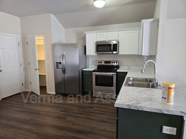 Photo - 1144 S Jaybird Ln