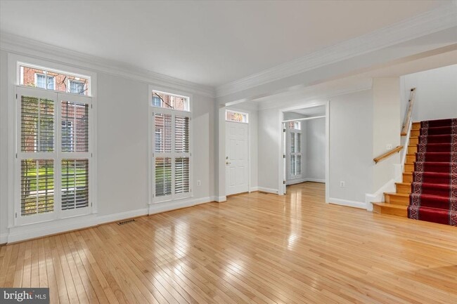 Photo - 427 Park Ave