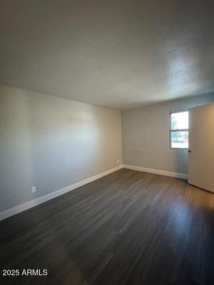 Photo - 2250 W Glendale Ave Unit 1