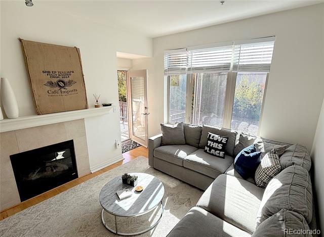 Photo - 2700 E Cherry Creek S Dr Unidad 117