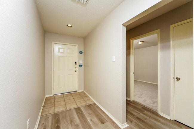 Photo - 1209 Lambert Dr