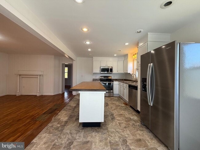 Photo - 820 Ridgeview Rd