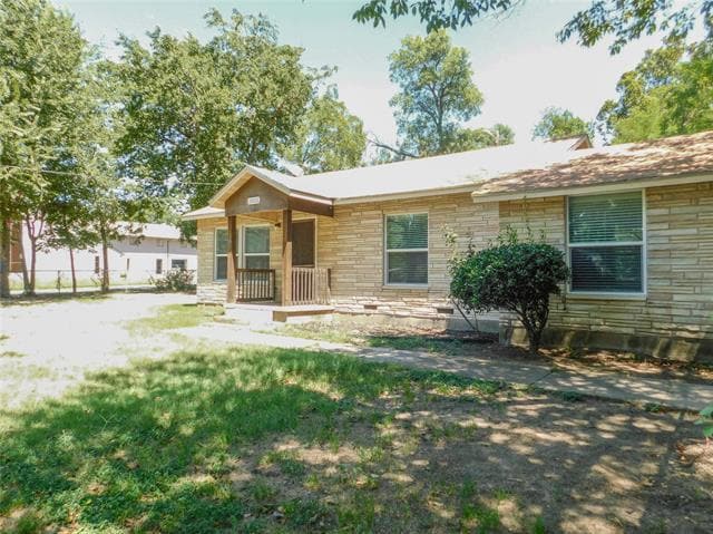 Photo - 1603 McCormick St House