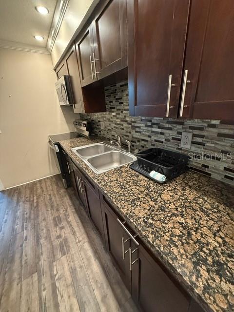 Photo - 447 6th Ave NE