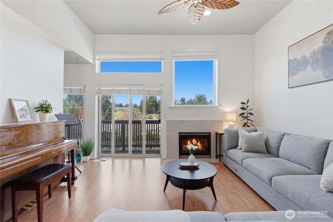 Photo - Amazing 3 bd Condo in Fircrest