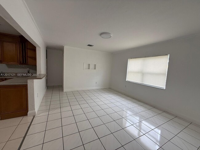 Photo - 2650 SW 13th Ave