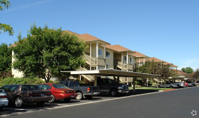 Photo - Signature Pointe of Bay Hill Springs