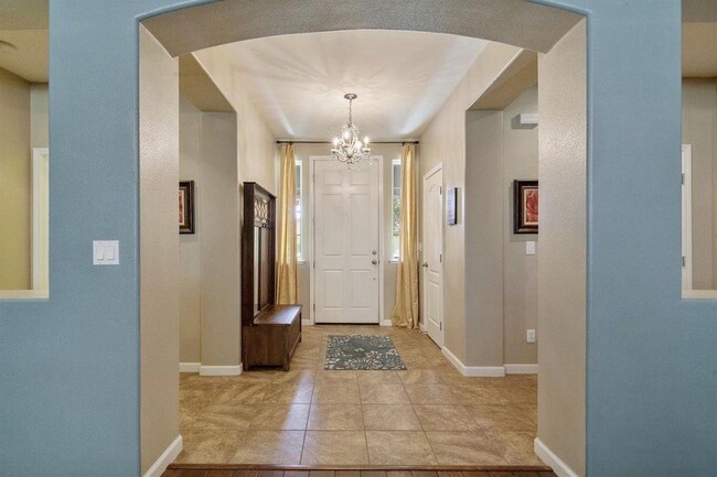 Photo - 2313 N Silvervale St