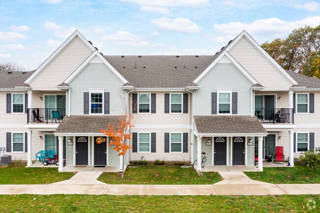 Photo - Lakeshore Village Apartments