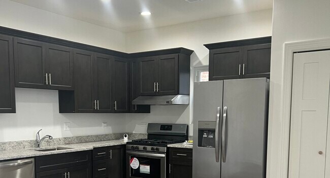 Photo - 6227 S St Lawrence Ave