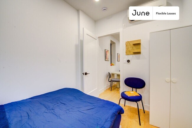 Building Photo - Functional ROOM at The Central Park Manhattan House