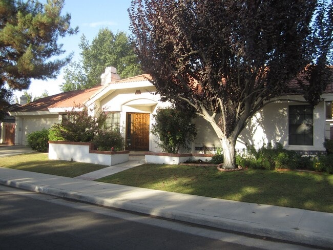 Building Photo - 8113 Wimbley Way