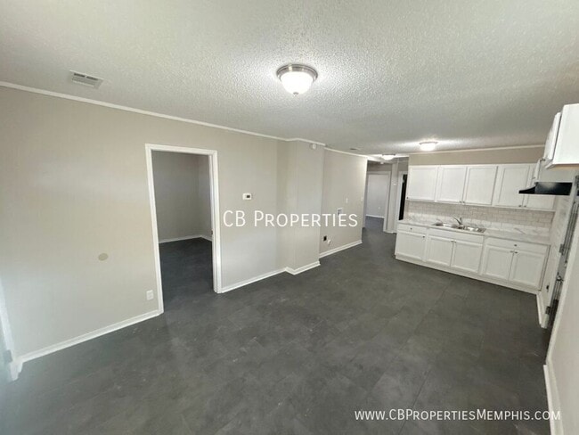 Photo - 2971 Forest Ave