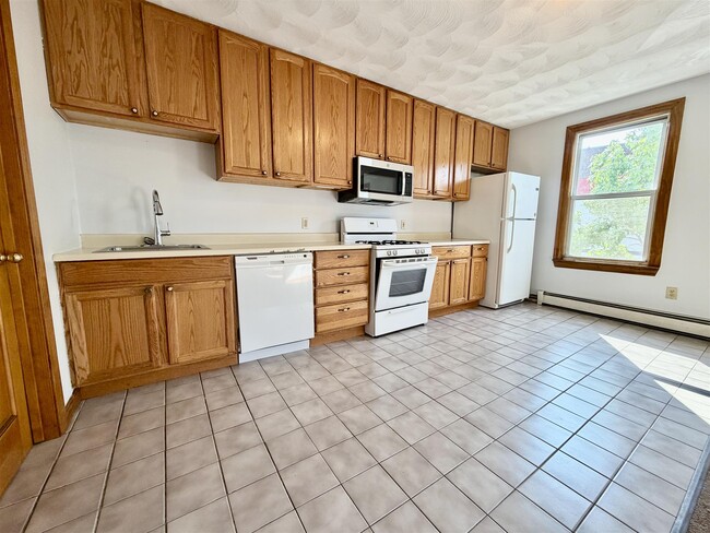 Photo - 1236 Cambridge St Unit 2R