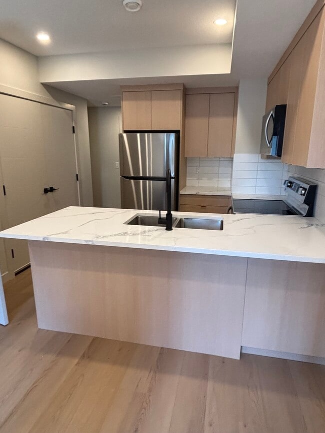 Photo - 8304 46 Av NW