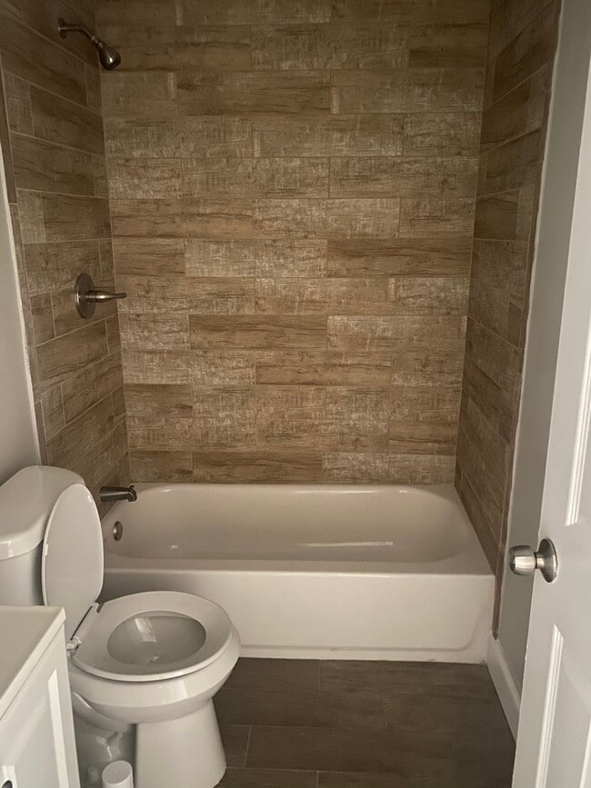 Bathroom - 2811 Tecumseh St Apartamentos Unidad 3