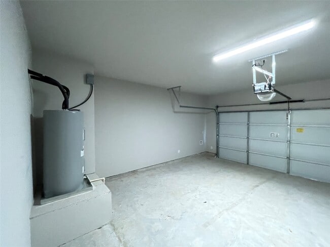 Photo - 9801 Grosbeak Ln