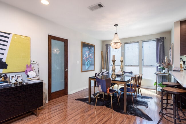 Photo - 1620 Malcolm Ave