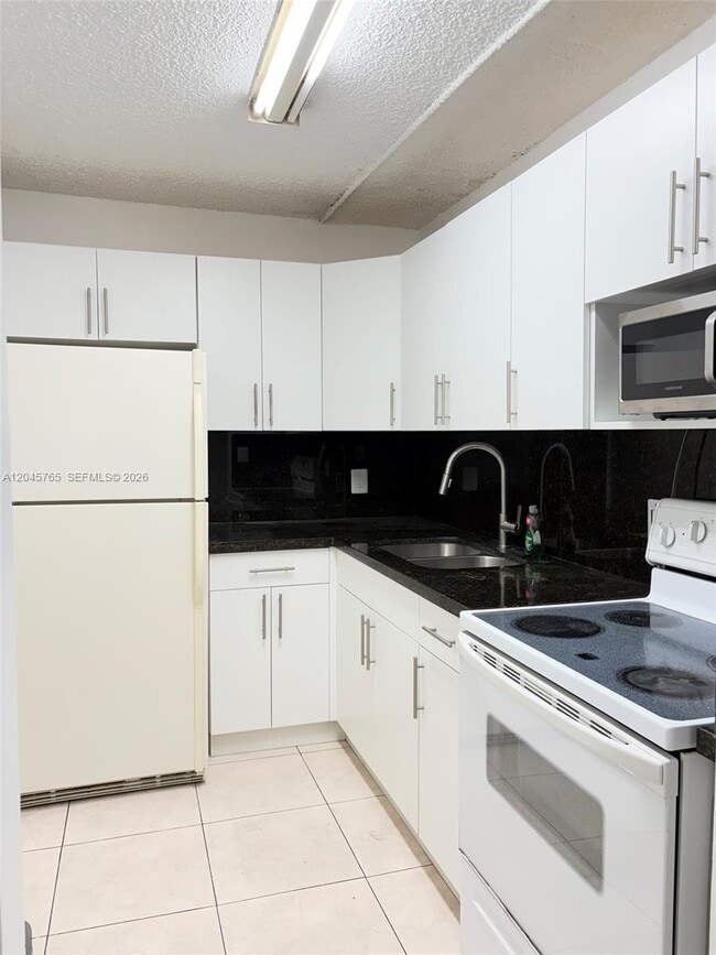 Photo - 8411 NW 8th St Unit 206