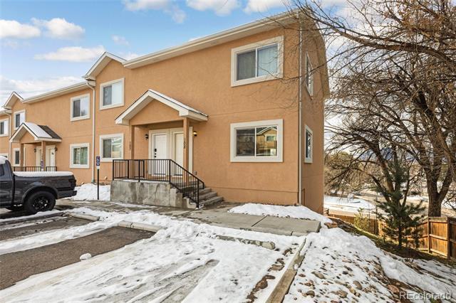 Photo - 2220 E La Salle St