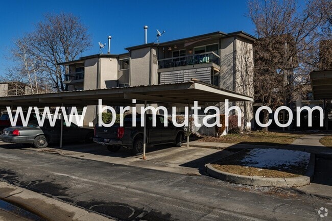 Building Photo - 5761 S Waterbury Cir Rental