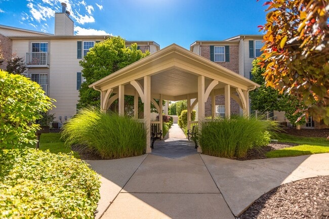 Prairie Commons - 55+ Senior Apartments