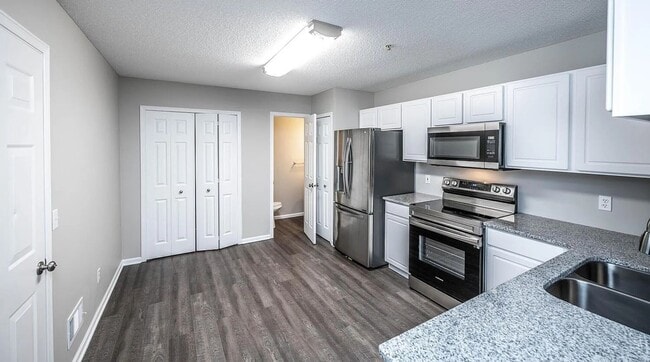 Photo - 8919 Ladino Cir