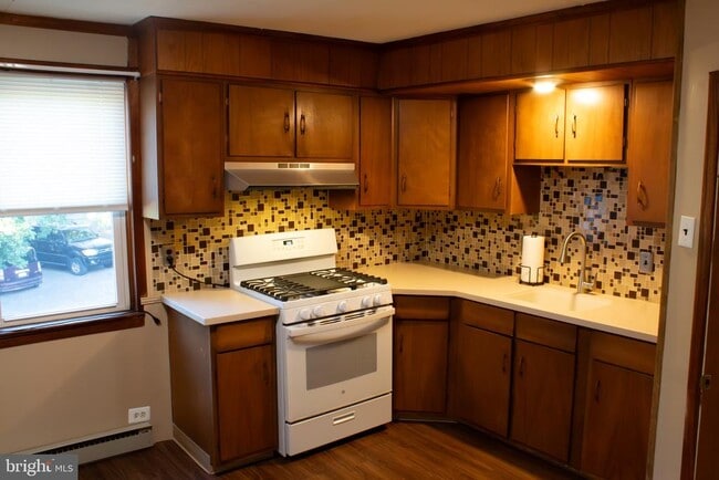 Photo - 23 N York Rd Unit 21