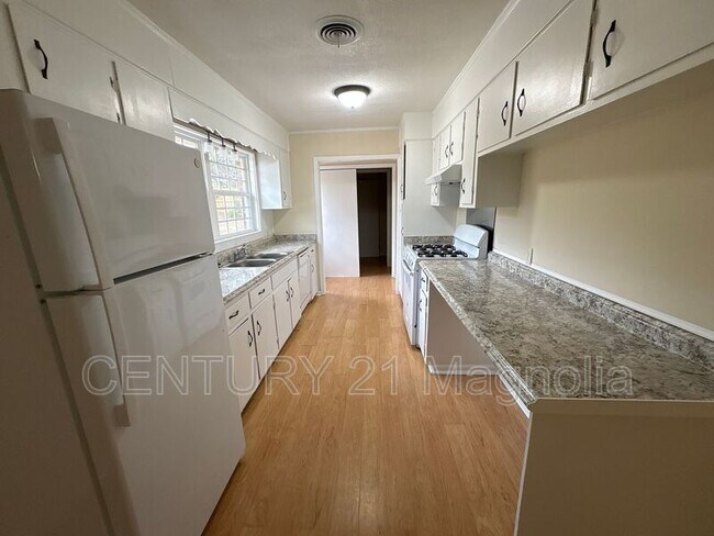 Photo - 500 Merrymont Dr