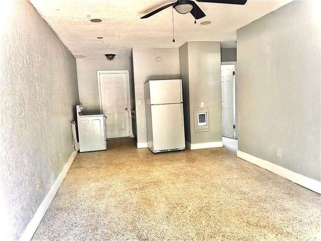 Photo - Charles Street Apartments 9 Unit 430 N. Charles Street - 09