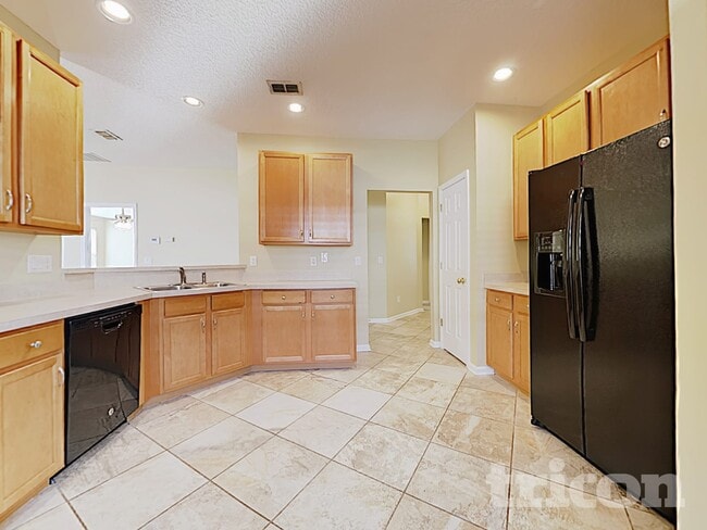 Photo - 1043 Moosehead Dr