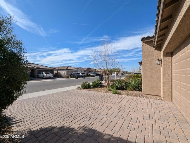 Photo - 4827 S 117th Ave