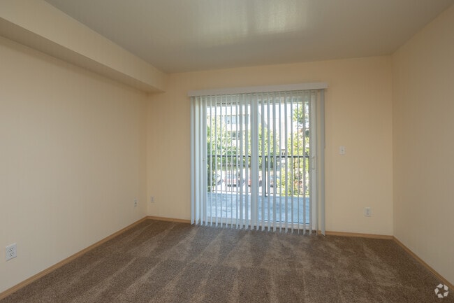 1BR, 1BA - 545 SF