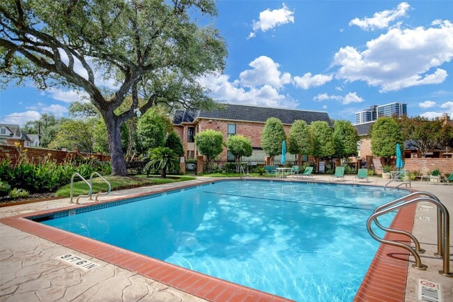 Photo - 1601 S Shepherd Dr Unit 102