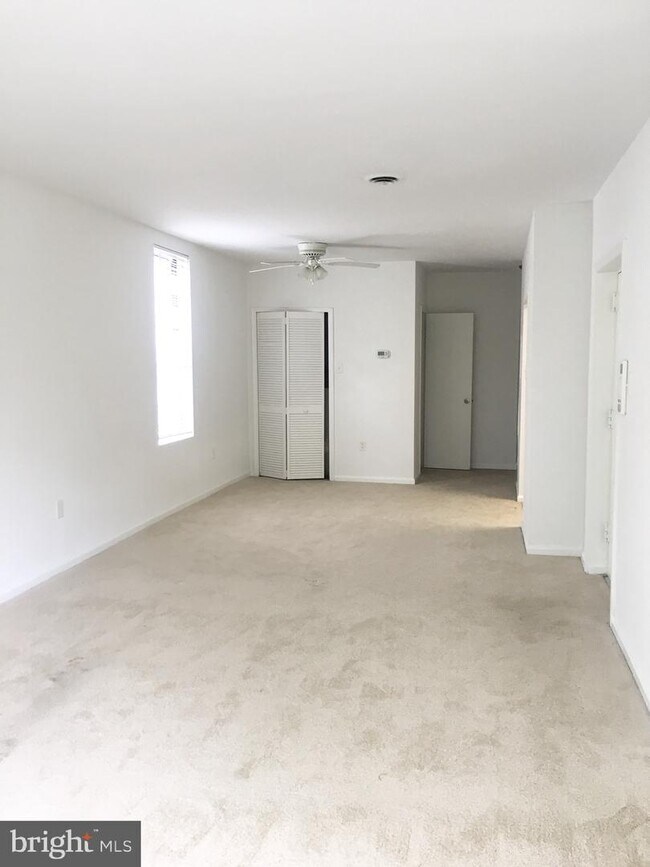 Photo - 2514 13th St NW Unit 3