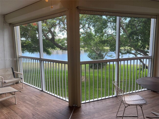 Photo - 2940 N Course Dr Unit 305