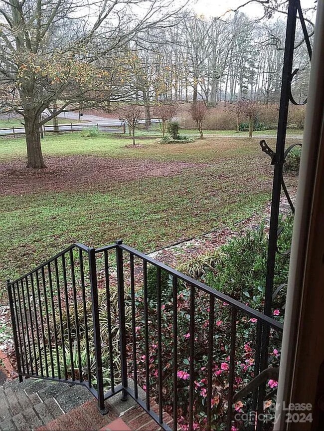 Photo - 6156 Mt Gallant Rd