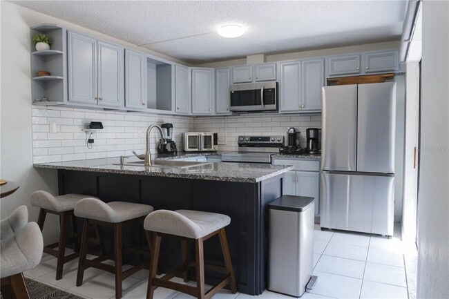 Building Photo - 5349 Bamboo Ct