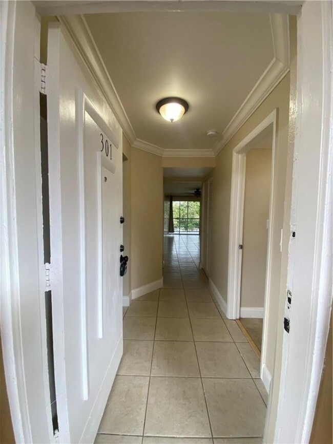 Photo - 4235 N University Dr Unit 4235