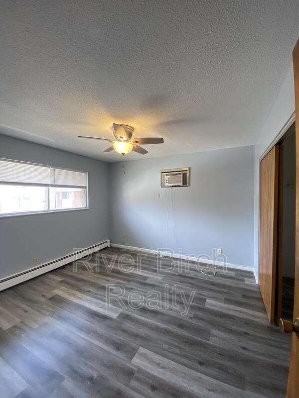 Building Photo - 616 New St Rental