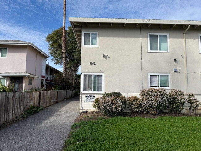 Building Photo - San Jose Apartment Unit #5