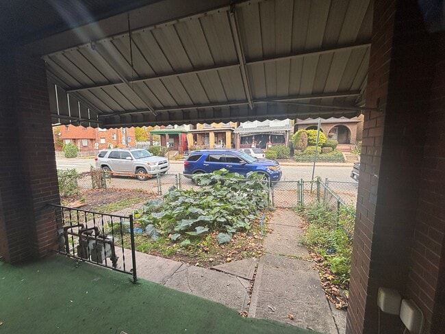 Photo - Sweet Single Story Swissvale Living!