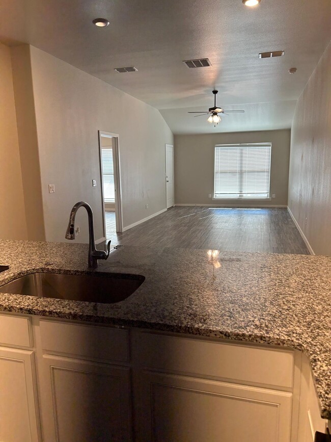Photo - 2110 N Avenue J
