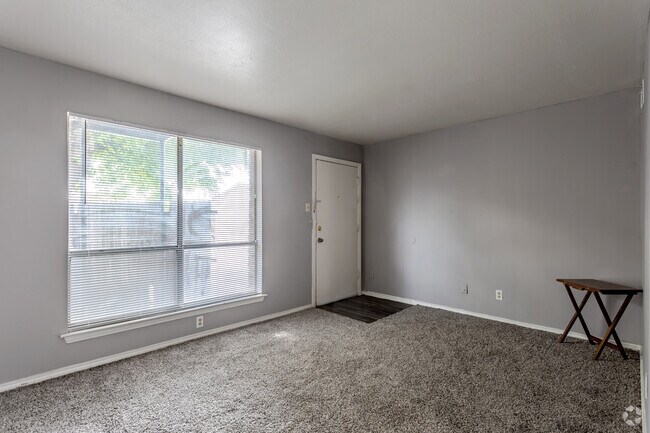 1BR, 1BA - 563 SF - Living Area - Dell Marr