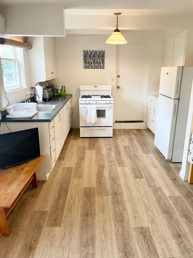 Photo - GILBERT DRIVE Unit B